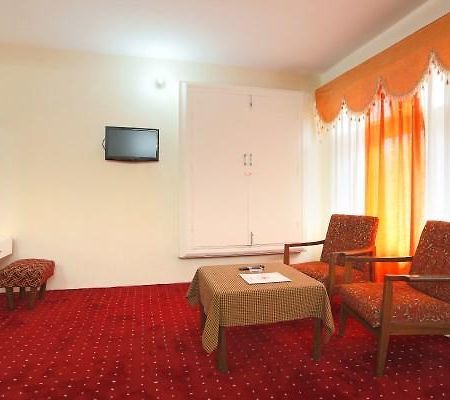 Hotel Mohan Palace Manāli Dış mekan fotoğraf