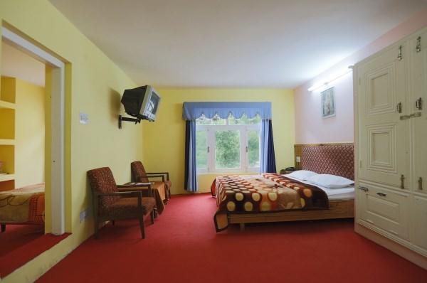 Hotel Mohan Palace Manāli Dış mekan fotoğraf
